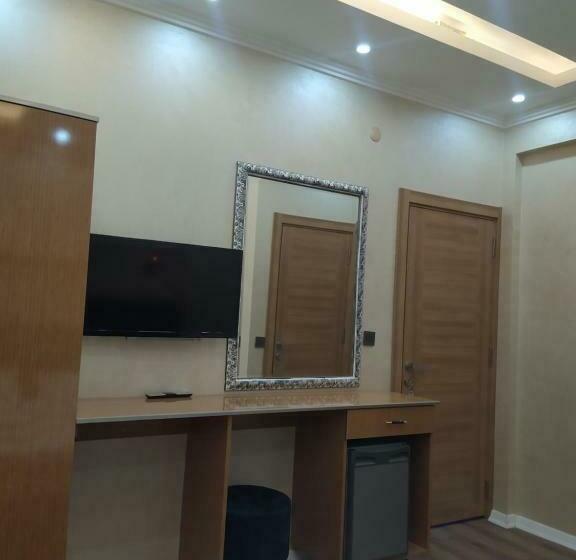 اتاق استاندارد یک نفره, Bonami