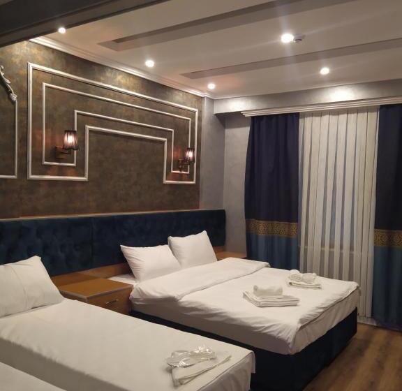 اتاق استاندارد سه نفره, Bonami