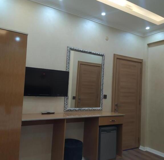 اتاق استاندارد, Bonami