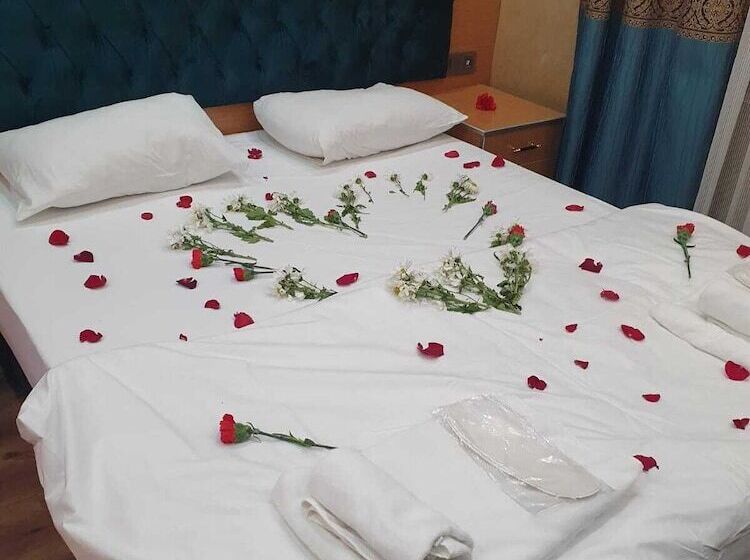 اتاق استاندارد, Bonami