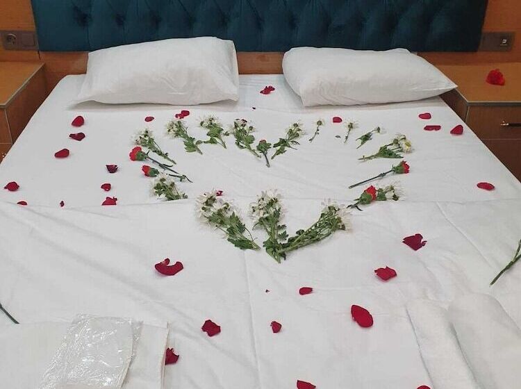 اتاق استاندارد, Bonami