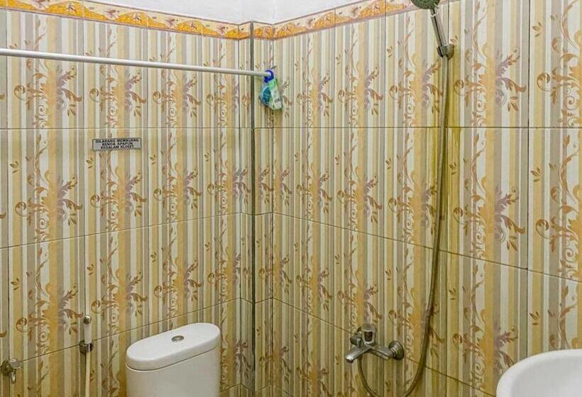 חדר סופריור עם מיטת קינג, Nascar Family Hotel Palangkaraya Redpartner