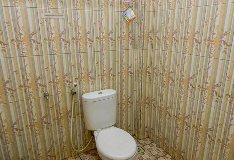 חדר סופריור עם מיטת קינג, Nascar Family Hotel Palangkaraya Redpartner