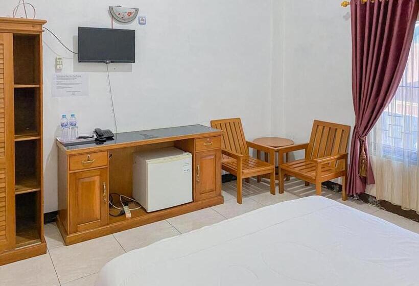 חדר סופריור עם מיטת קינג, Nascar Family Hotel Palangkaraya Redpartner