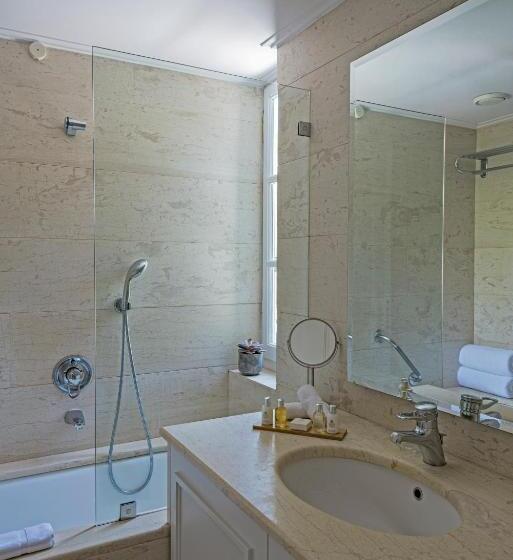 주니어 스위트, The Kefalari Suites