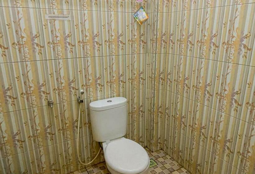 חדר סופריור, Nascar Family Hotel Palangkaraya Redpartner