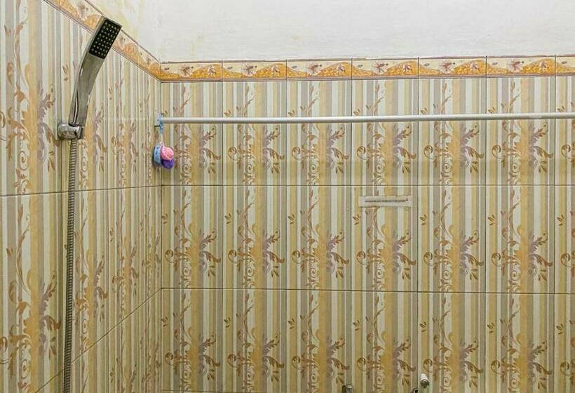 חדר סופריור, Nascar Family Hotel Palangkaraya Redpartner