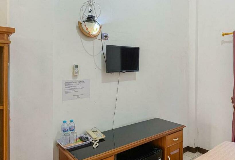 חדר סטנדרט, Nascar Family Hotel Palangkaraya Redpartner