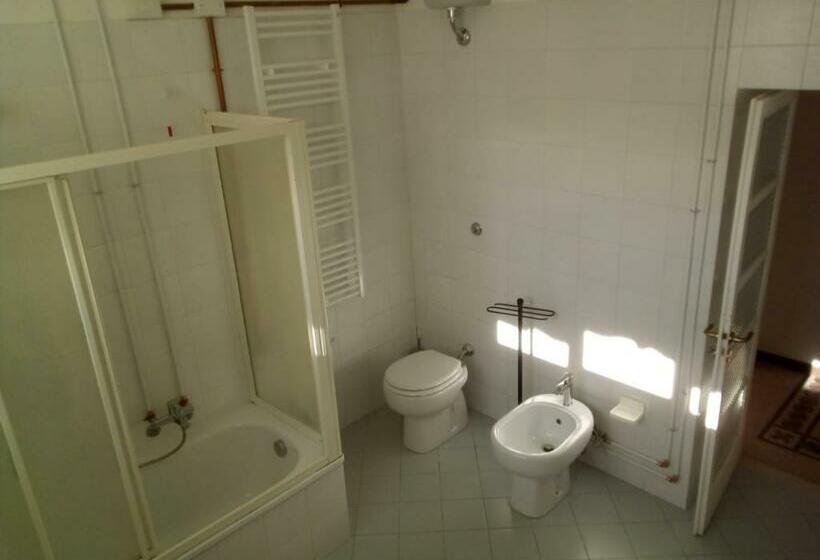 标准三人间, Il Viandante