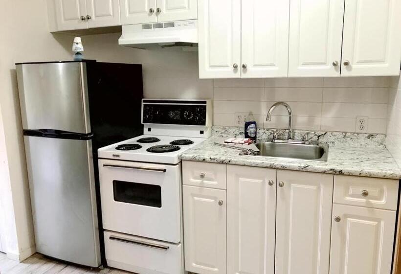 سوییت خانوادگی, Duncan Motel