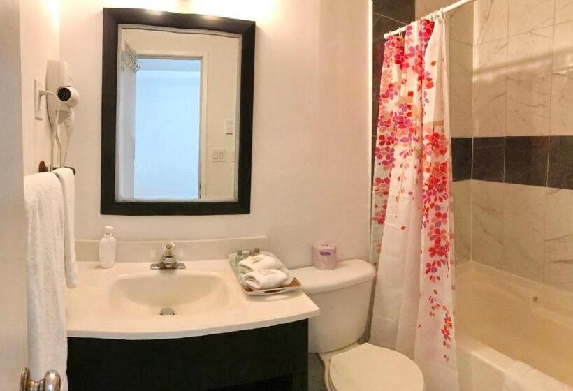 اتاق اجرایی, Duncan Motel