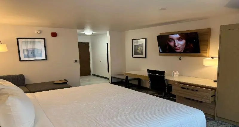 身障者適用キングサイズベッドルーム, Best Western Colfax