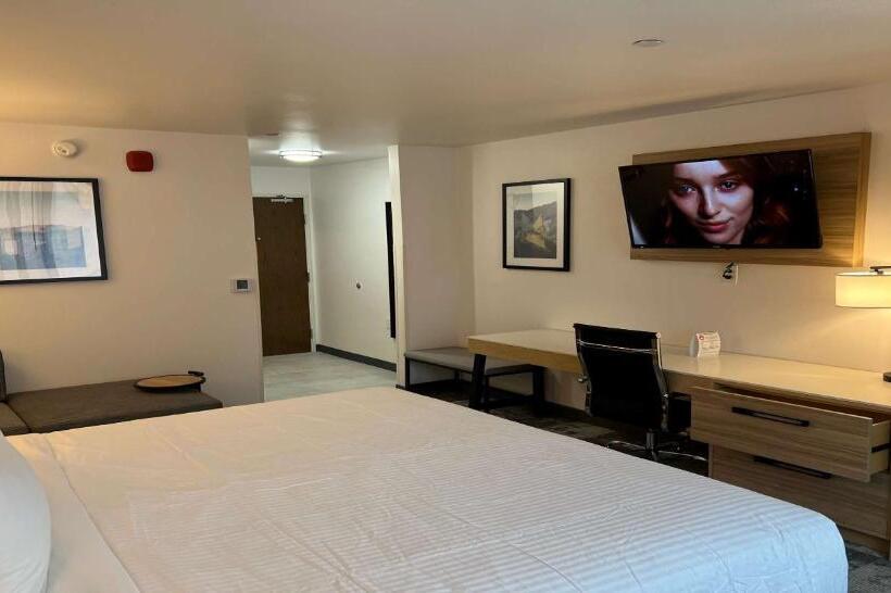 适合残疾人士使用的带超级大床的标准间, Best Western Colfax