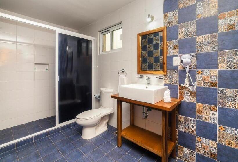 Balkonlu Süit, Meson Del Barrio