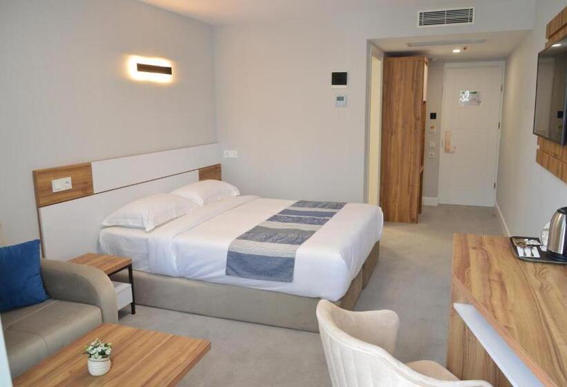 اتاق استاندارد با تراس, Old Batumi