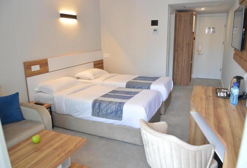 اتاق لوکس, Old Batumi