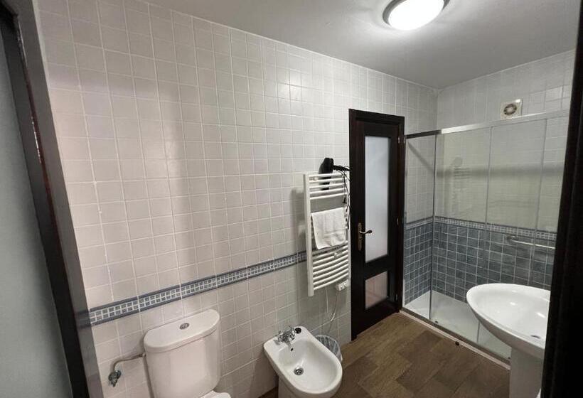 غرفة قياسية رباعية, Rústico Finisterrae