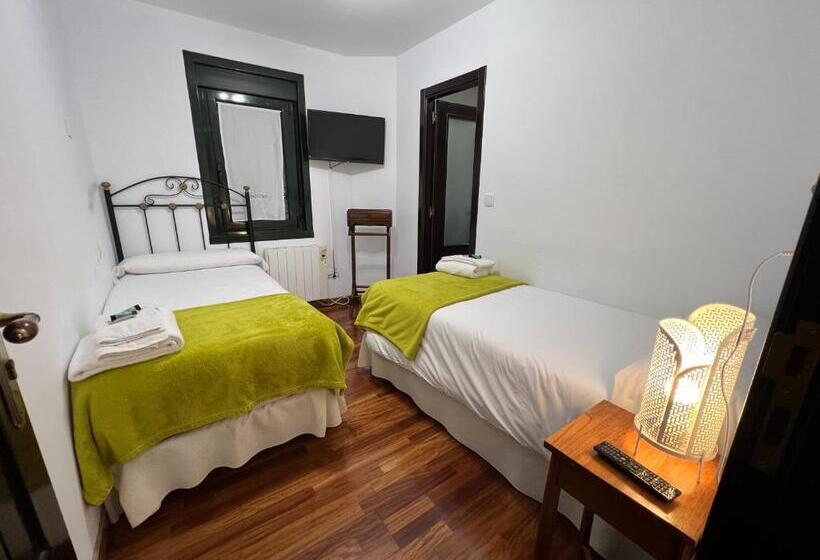 غرفة قياسية رباعية, Rústico Finisterrae