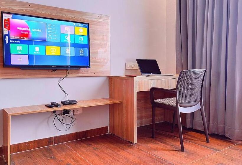 غرفة إدارية ثلاثية, Shrigo Hotel Nathdwara