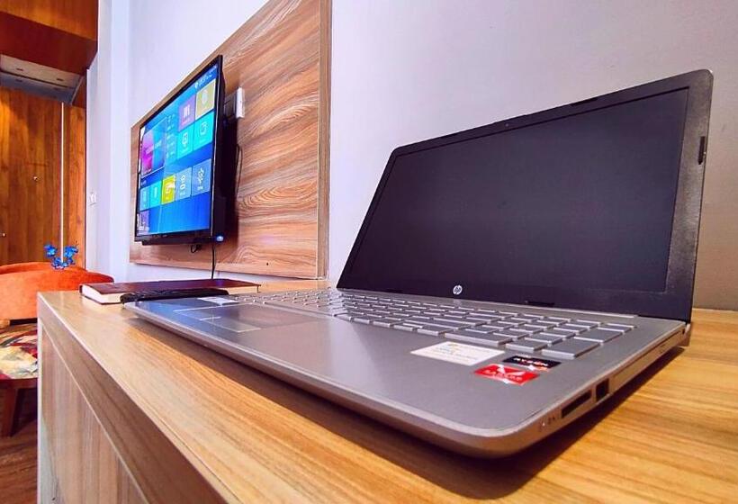 غرفة إدارية ثلاثية, Shrigo Hotel Nathdwara