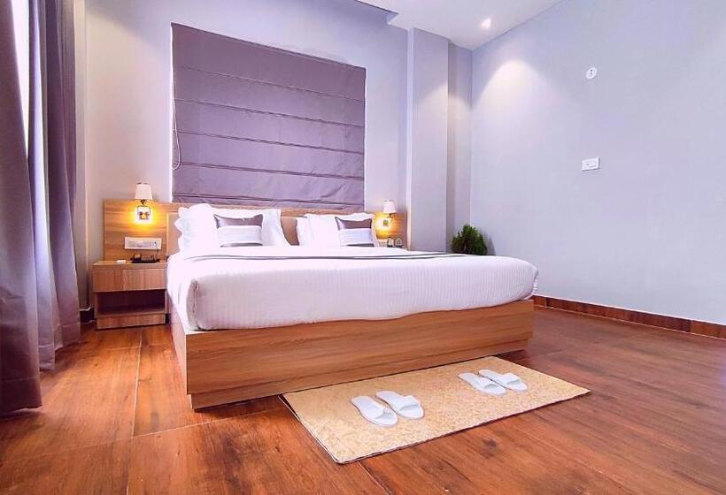 غرفة إدارية ثلاثية, Shrigo Hotel Nathdwara