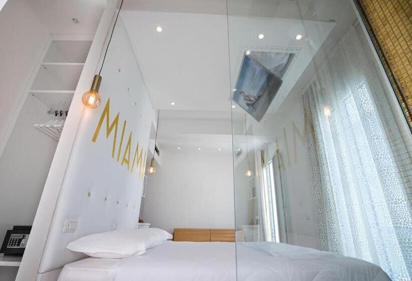 オーシャンビュージュニアスイート, Miami Suite