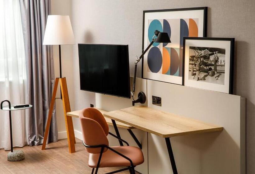 إستوديو قياسى, Aparthotel Adagio London Sutton Point