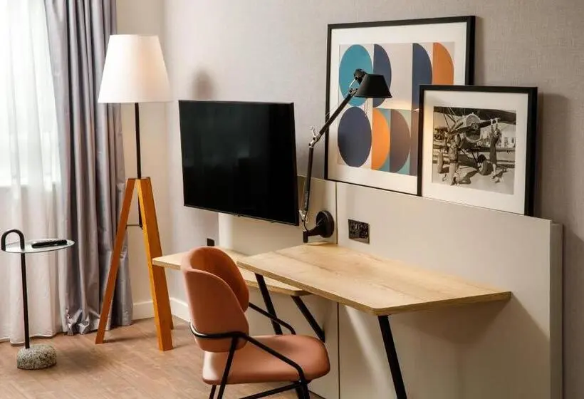 スタンダードスタジオ, Aparthotel Adagio London Sutton Point