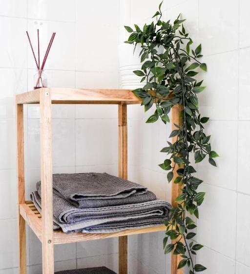 غرفة قياسية, Batalhoz House