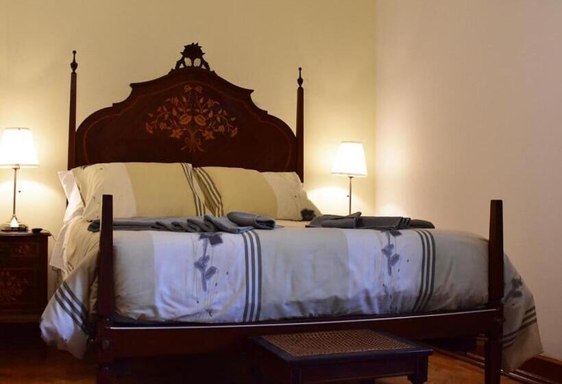 Семейный Номер, Batalhoz House
