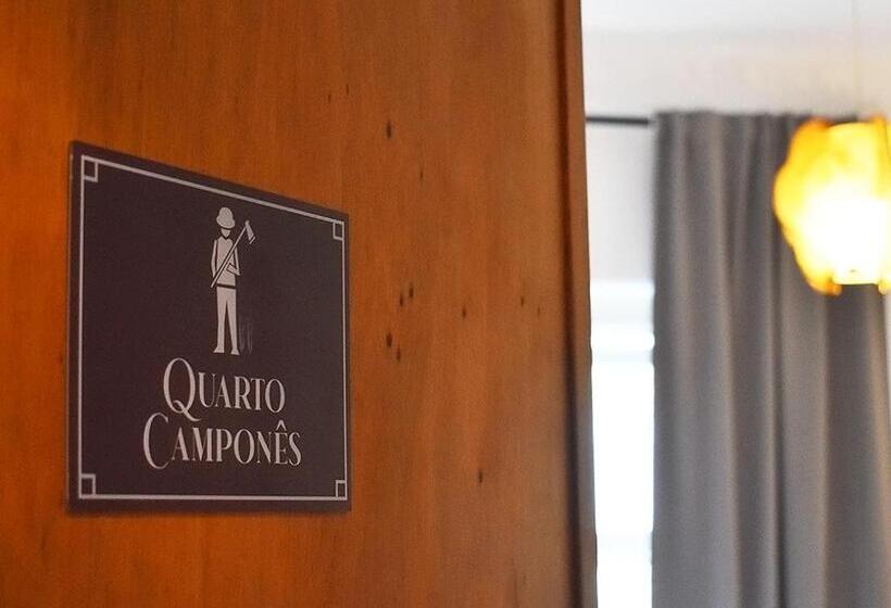 غرفة قياسية, Batalhoz House