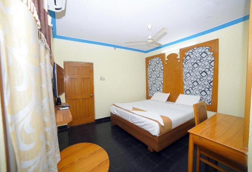 Номер Deluxe, Aswini Grand Lodge
