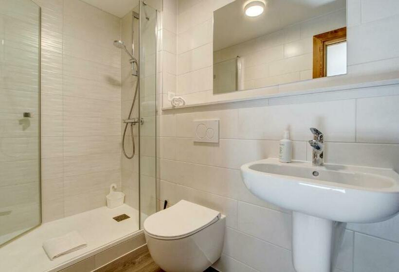 חדר סופריור, Du Lac