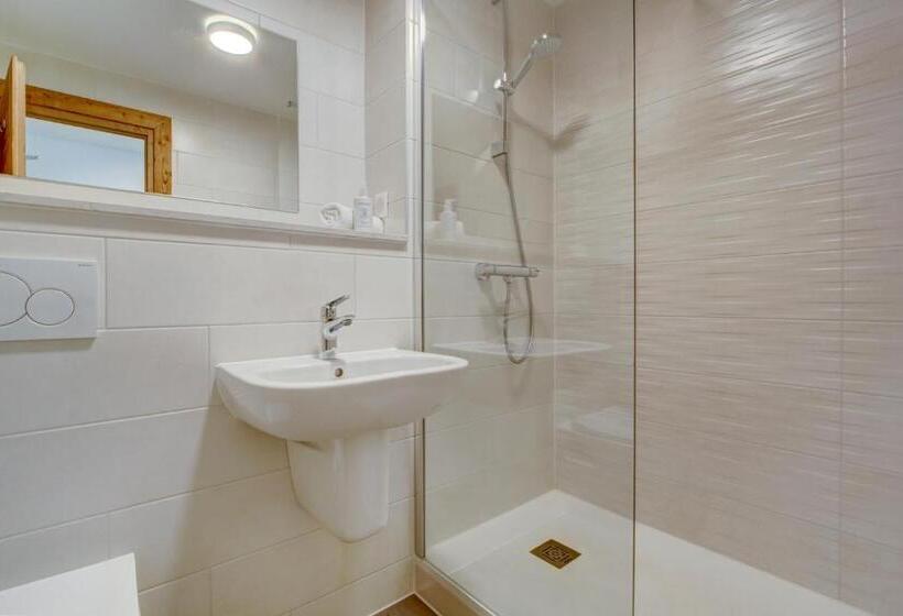 חדר משפחתי, Du Lac