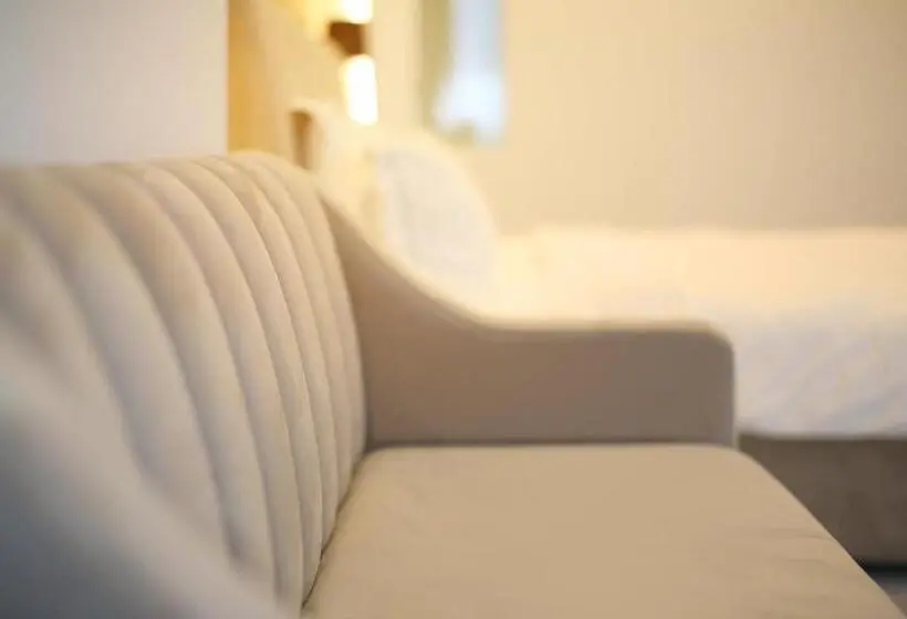 キングサイズベッドのスーペリアルーム, Nirvana Resort & Spa
