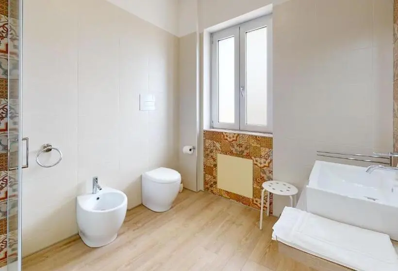 バルコニー付きデラックスルーム, Accòmodati B&b