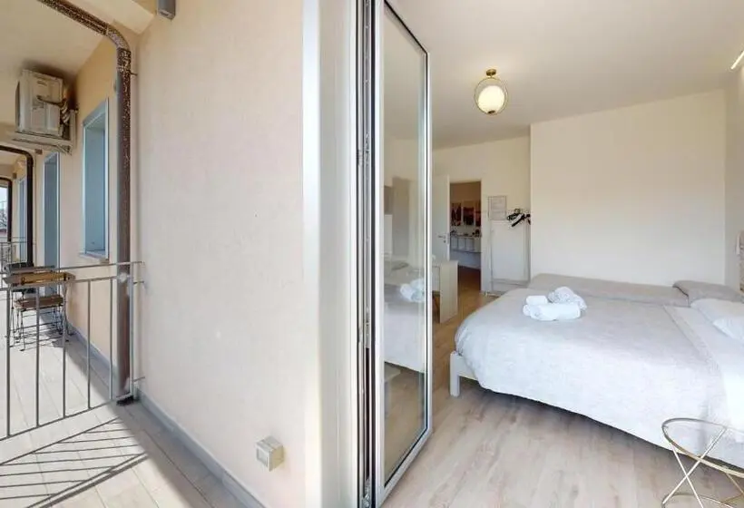 バルコニー付スタンダード４ベッドルーム, Accòmodati B&b
