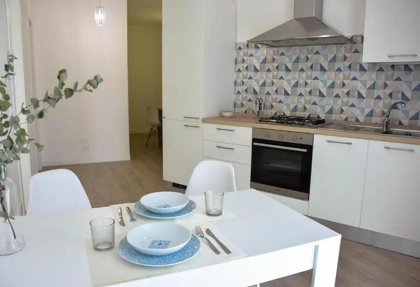 バルコニー付き１ベッドルームアパートメント, Accòmodati B&b