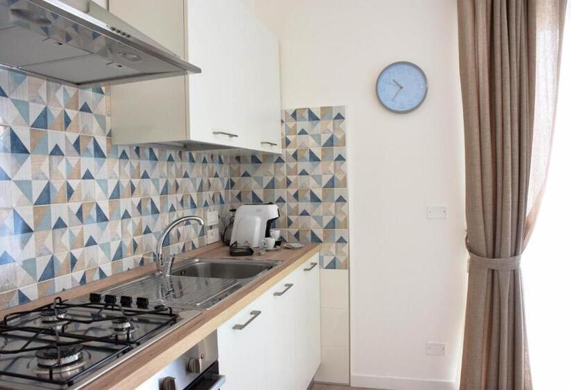 شقة غرفة نوم واحدة مزودة بشُرفة, Accòmodati B&b