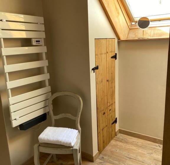 غرفة سوبيريور ثلاثية, La Suite Du 12