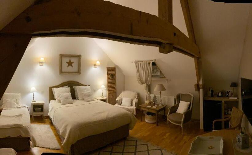 غرفة سوبيريور ثلاثية, La Suite Du 12