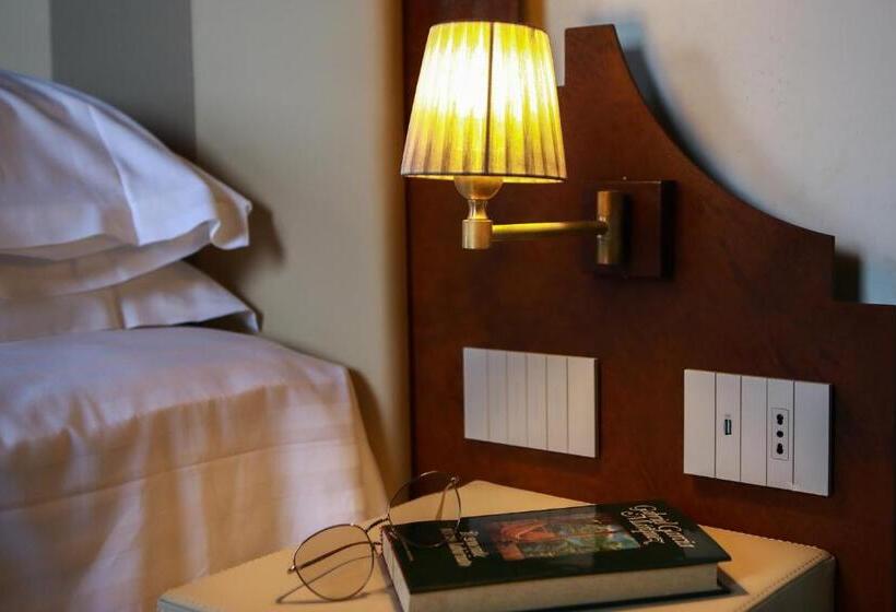Quarto Estandar, Corte Regia Relais & Spa