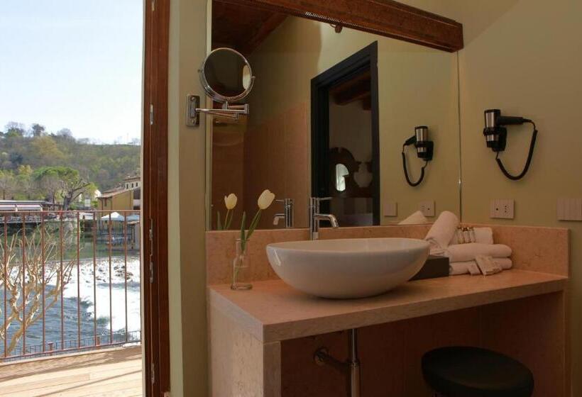 带河湖景观的套房, Corte Regia Relais & Spa