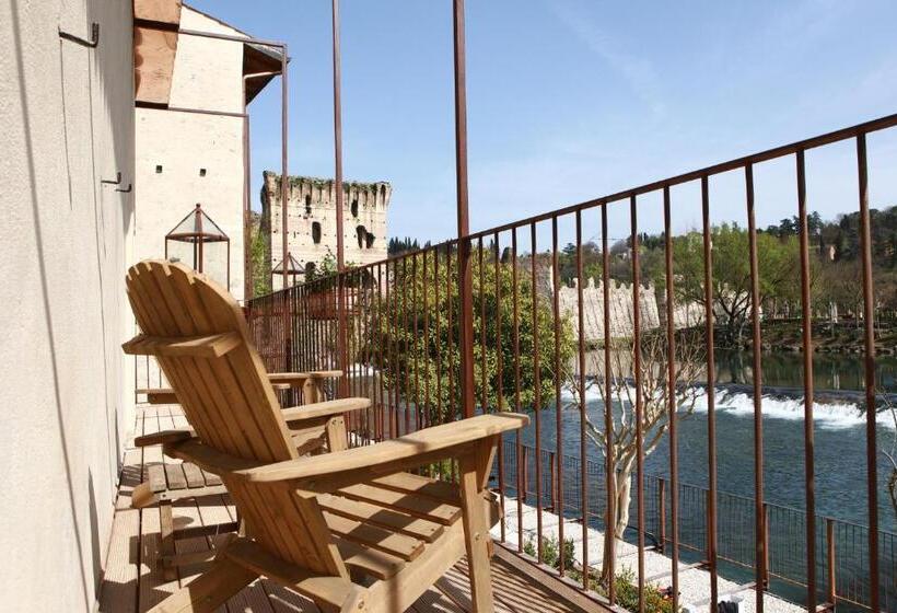 带河湖景观的套房, Corte Regia Relais & Spa