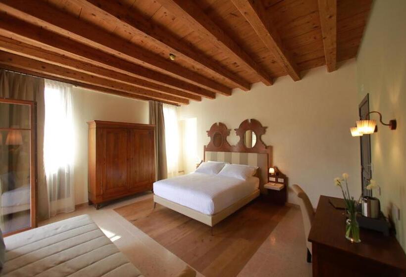 带河湖景观的套房, Corte Regia Relais & Spa