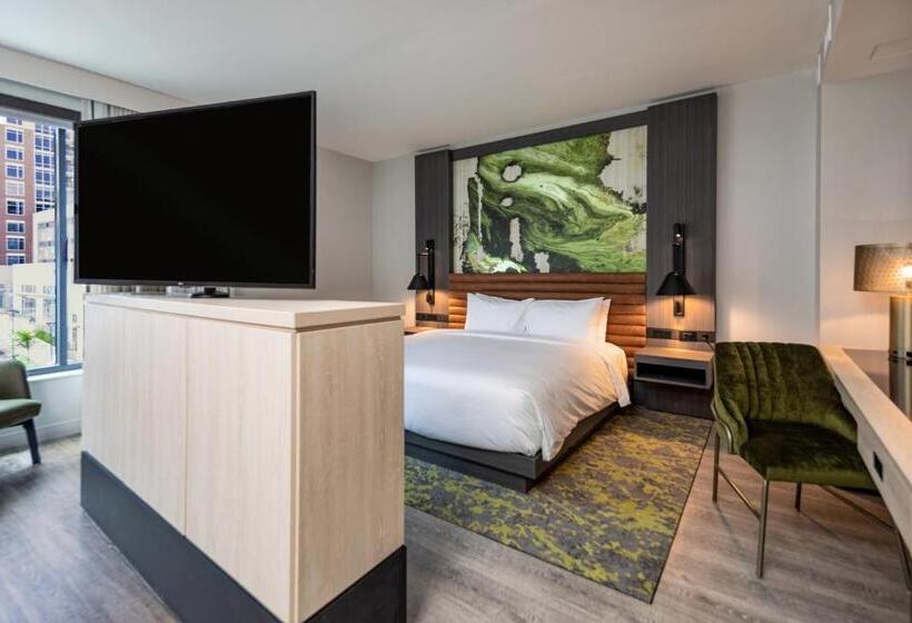 带大床的套房, Hyatt Centric Charlotte Southpark