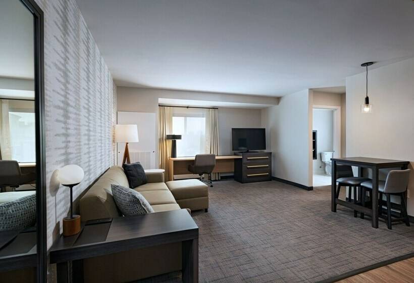 جناح, Residence Inn New Brunswick Tower Center Blvd