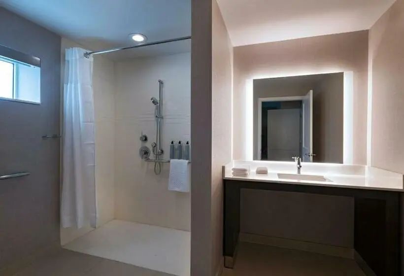 キングサイドベッドのスタンダードワンルーム, Residence Inn New Brunswick Tower Center Blvd