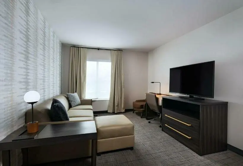 キングサイズベッドのスイートルーム, Residence Inn New Brunswick Tower Center Blvd