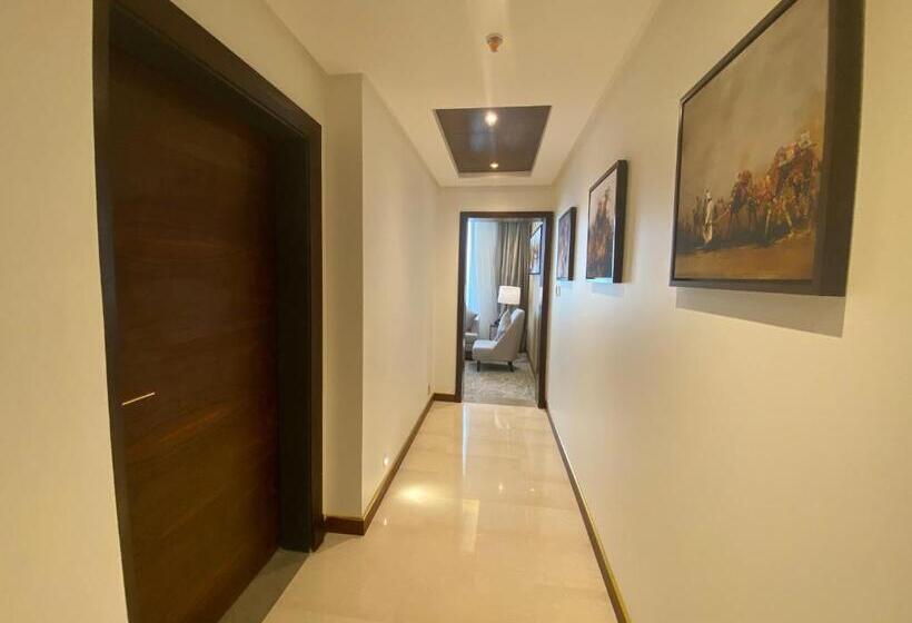 Deluxe Suite, Velar Inn